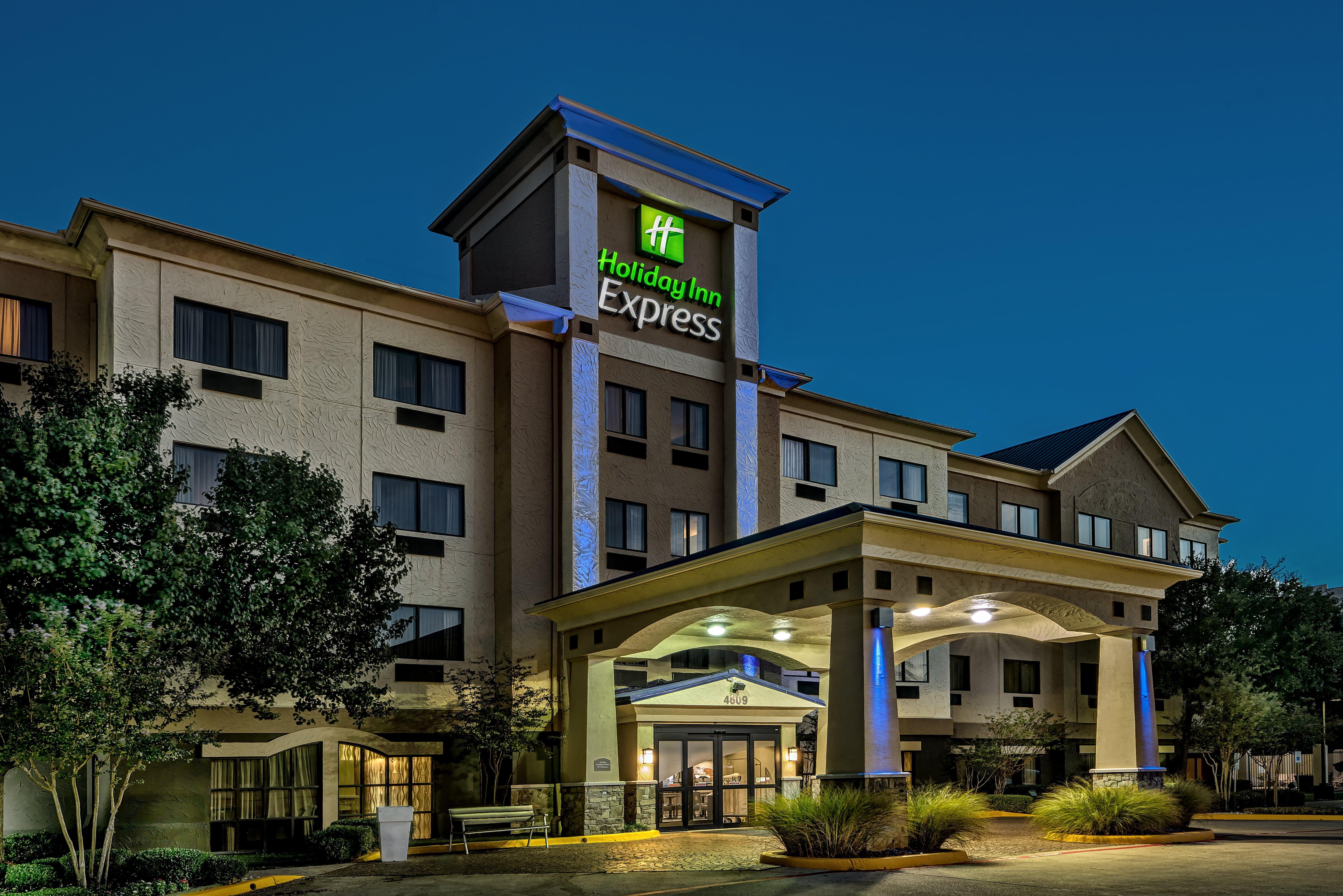 Holiday Inn Express Hotel And Suites Fort Worth/I-20 Exterior photo
